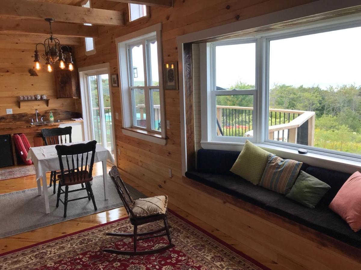 Maregold Centre - Juniper Cabin And Rose Cabin Victoria Beach 외부 사진