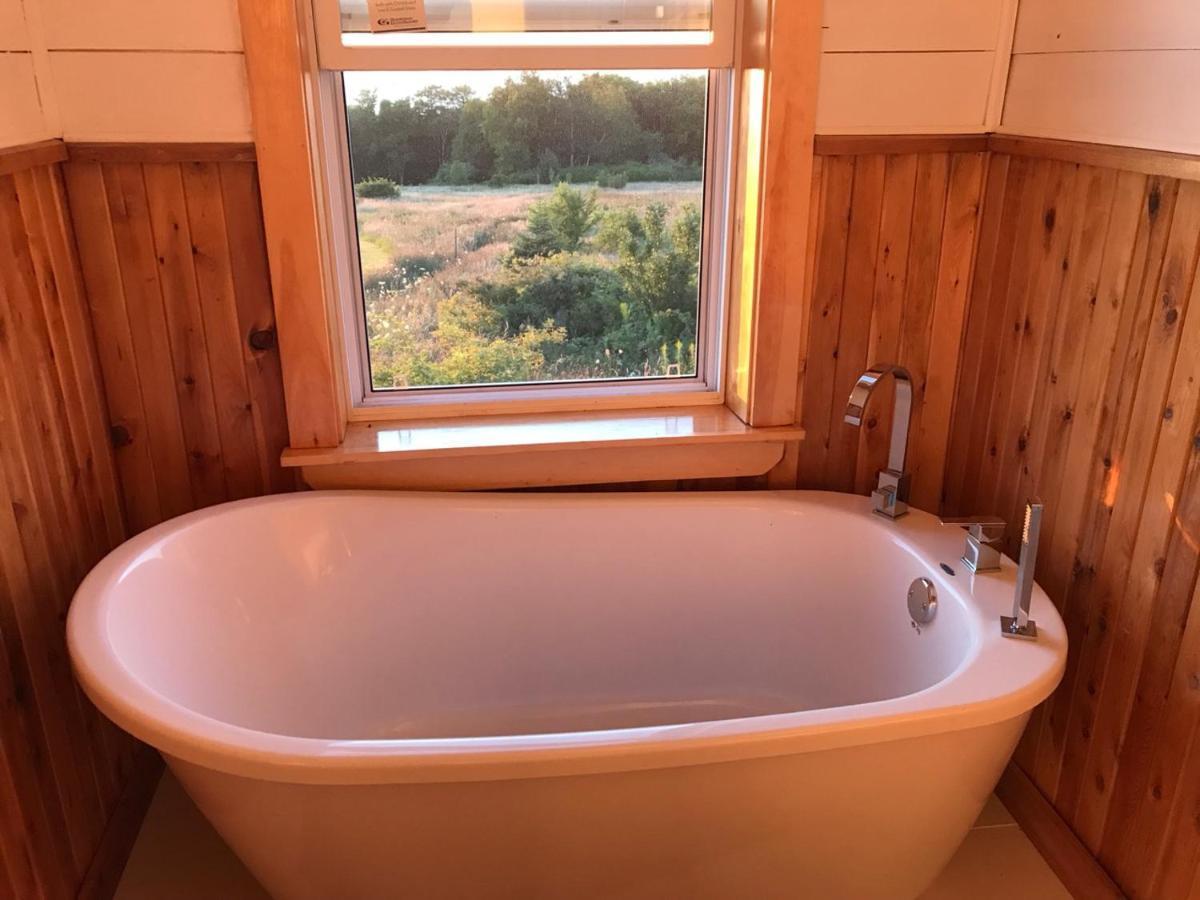 Maregold Centre - Juniper Cabin And Rose Cabin Victoria Beach 외부 사진