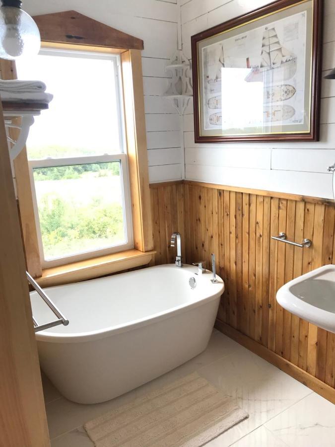 Maregold Centre - Juniper Cabin And Rose Cabin Victoria Beach 외부 사진