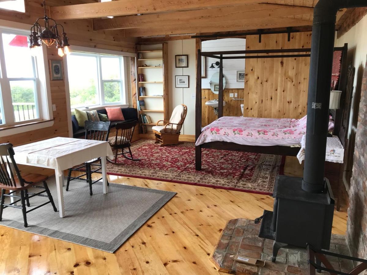 Maregold Centre - Juniper Cabin And Rose Cabin Victoria Beach 외부 사진