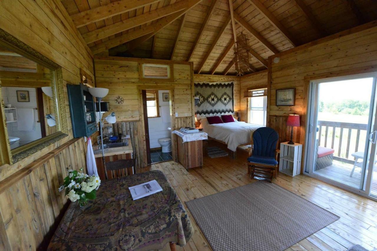 Maregold Centre - Juniper Cabin And Rose Cabin Victoria Beach 외부 사진